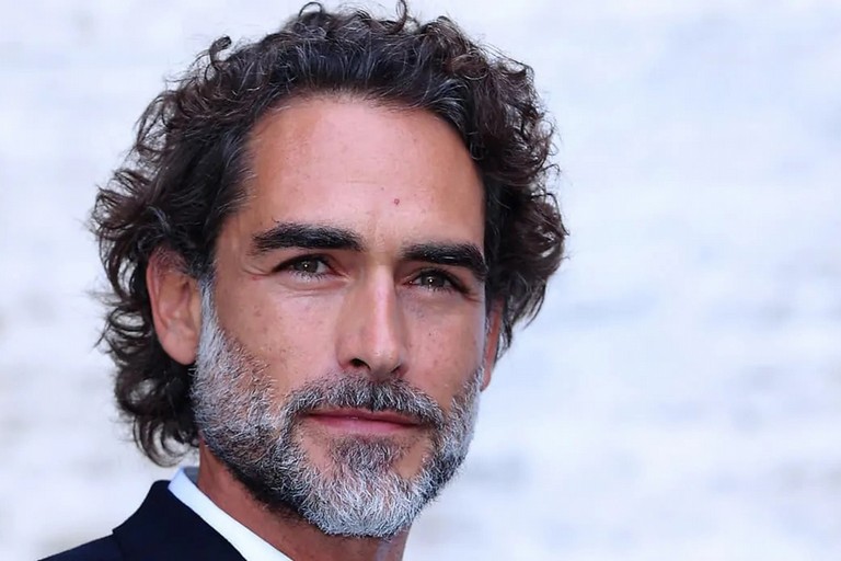 Tra le mie onde cin Sergio Muniz e la regia di Michele&nbsp;Mirabella