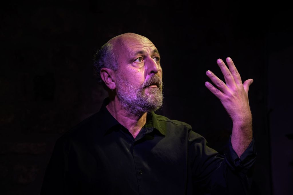 AJIO OJIO E&nbsp;PETROLIO